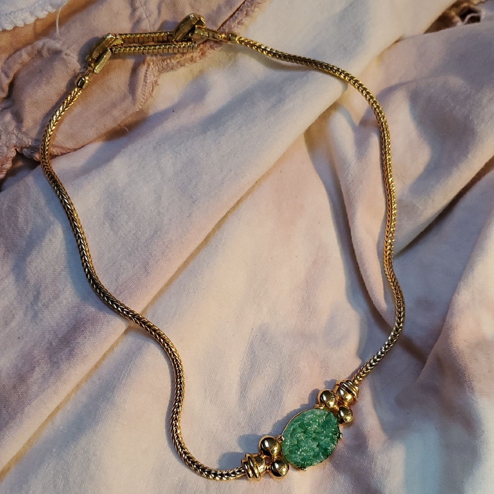 Vintage Jomaz Faux Jade Peking Glass Floral Cab Goldtone Necklace Collectable